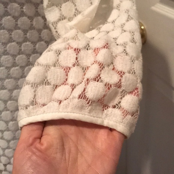 Ivory lace top, long enough for leggings! - Picture 4 of 5